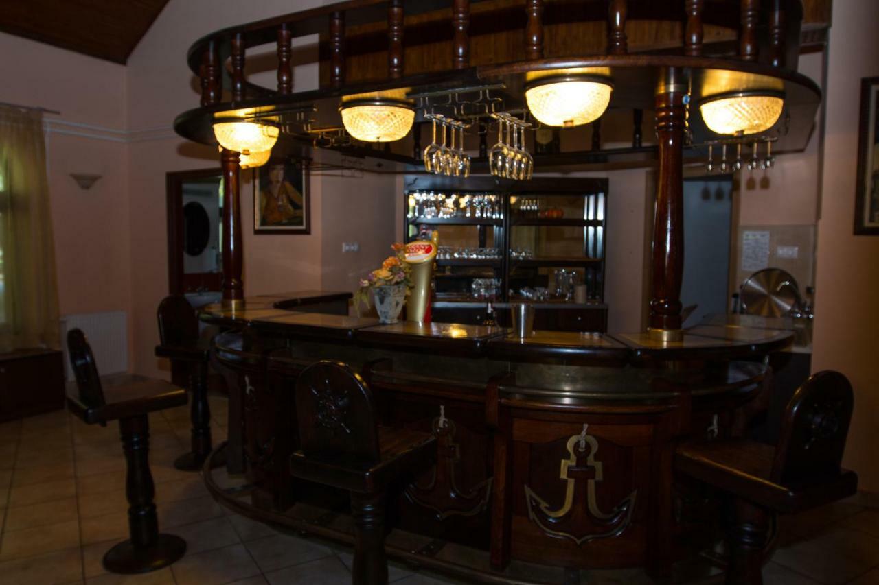 Hotel Fortuna Davod Ngoại thất bức ảnh